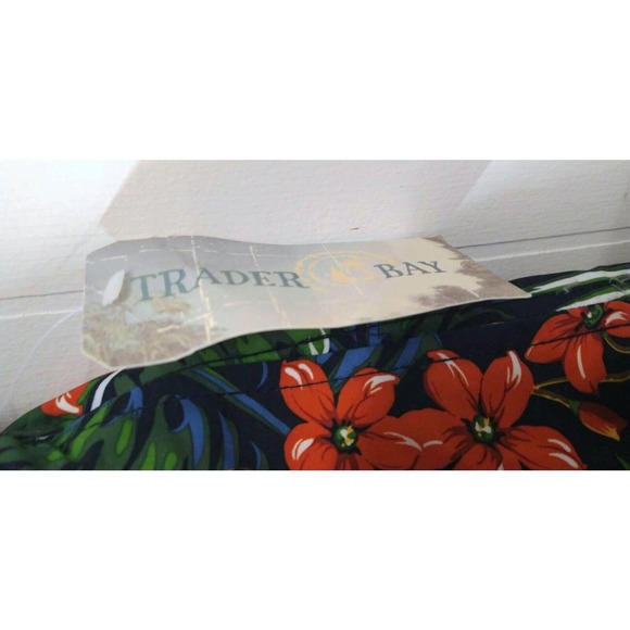 Trader Bay Mens XL Swimtrunk Multicolor Elastic Waist Back Pocket Tropical Print - Picture 2 of 6